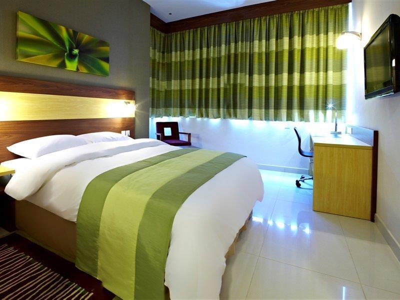 Citymax Hotel Al Barsha At The Mall Dubai Exterior foto