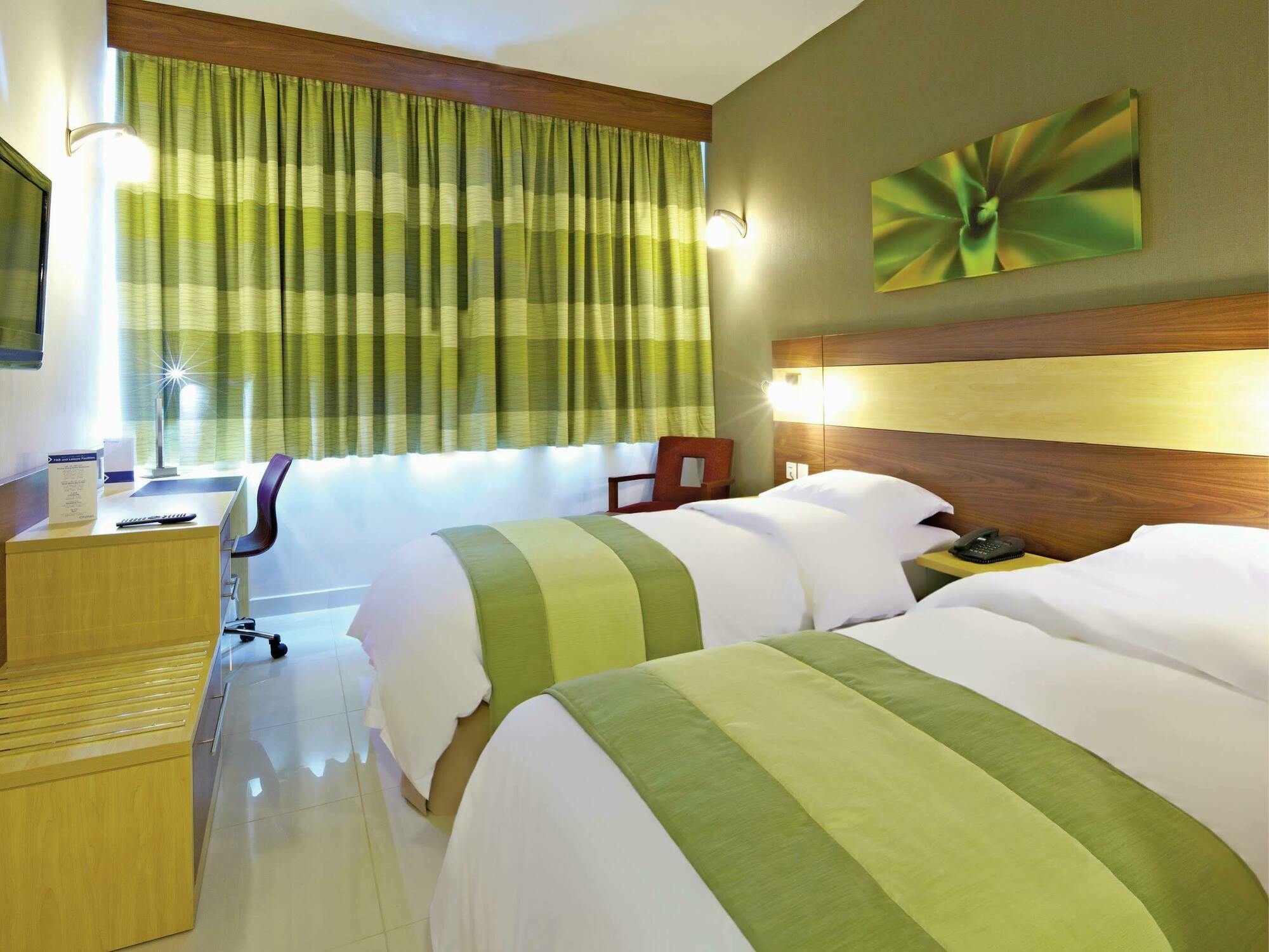 Citymax Hotel Al Barsha At The Mall Dubai Exterior foto